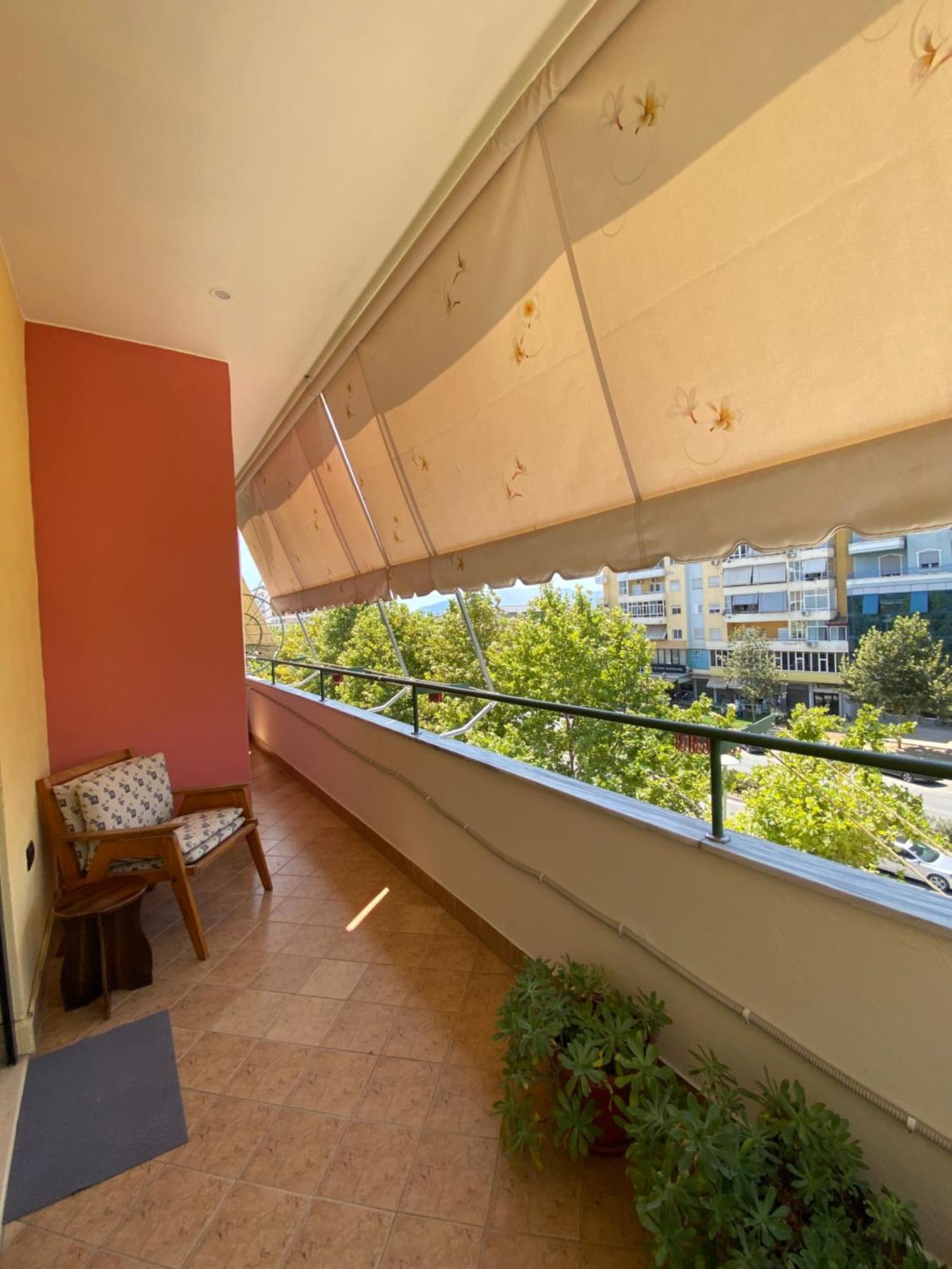 Rikardo Apartament Lägenhet Vlorë Exteriör bild