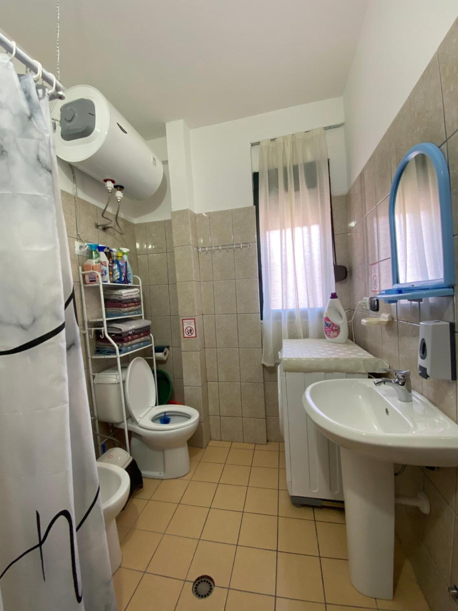 Rikardo Apartament Lägenhet Vlorë Exteriör bild